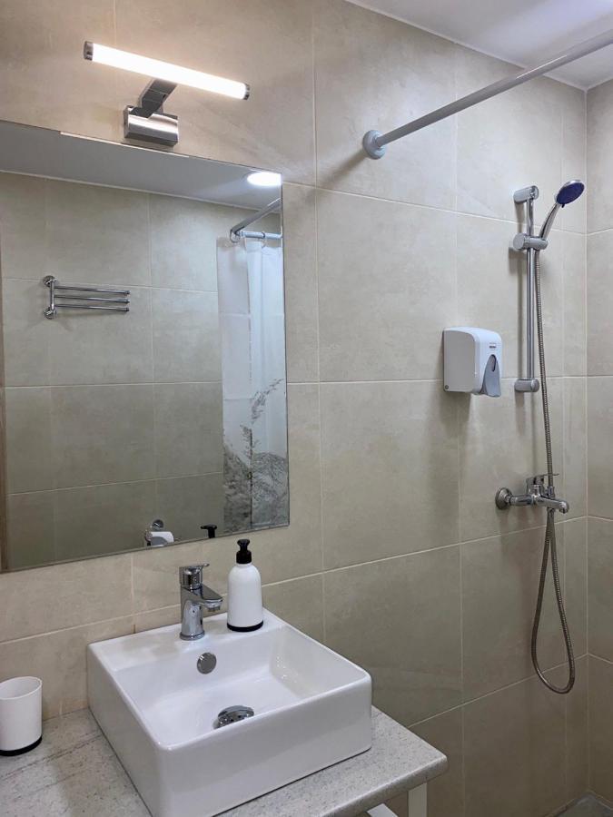 Appartement Oasis In The Centre à Athènes Extérieur photo